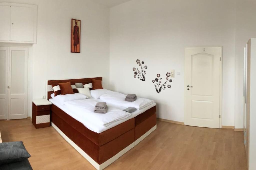 דטמולד Apartmenthaus Am Bahnhof מראה חיצוני תמונה