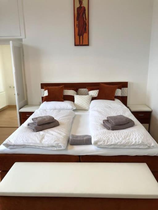 דטמולד Apartmenthaus Am Bahnhof מראה חיצוני תמונה