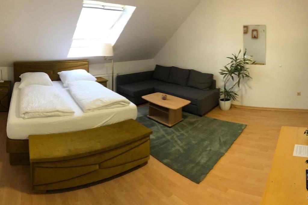 דטמולד Apartmenthaus Am Bahnhof מראה חיצוני תמונה