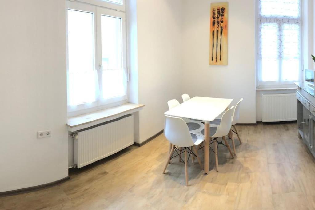 דטמולד Apartmenthaus Am Bahnhof מראה חיצוני תמונה