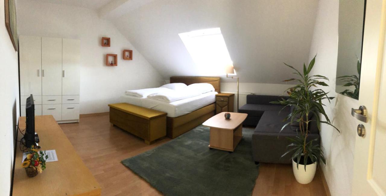 דטמולד Apartmenthaus Am Bahnhof מראה חיצוני תמונה